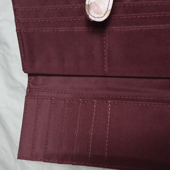 Wallet - Picture 4 of 4